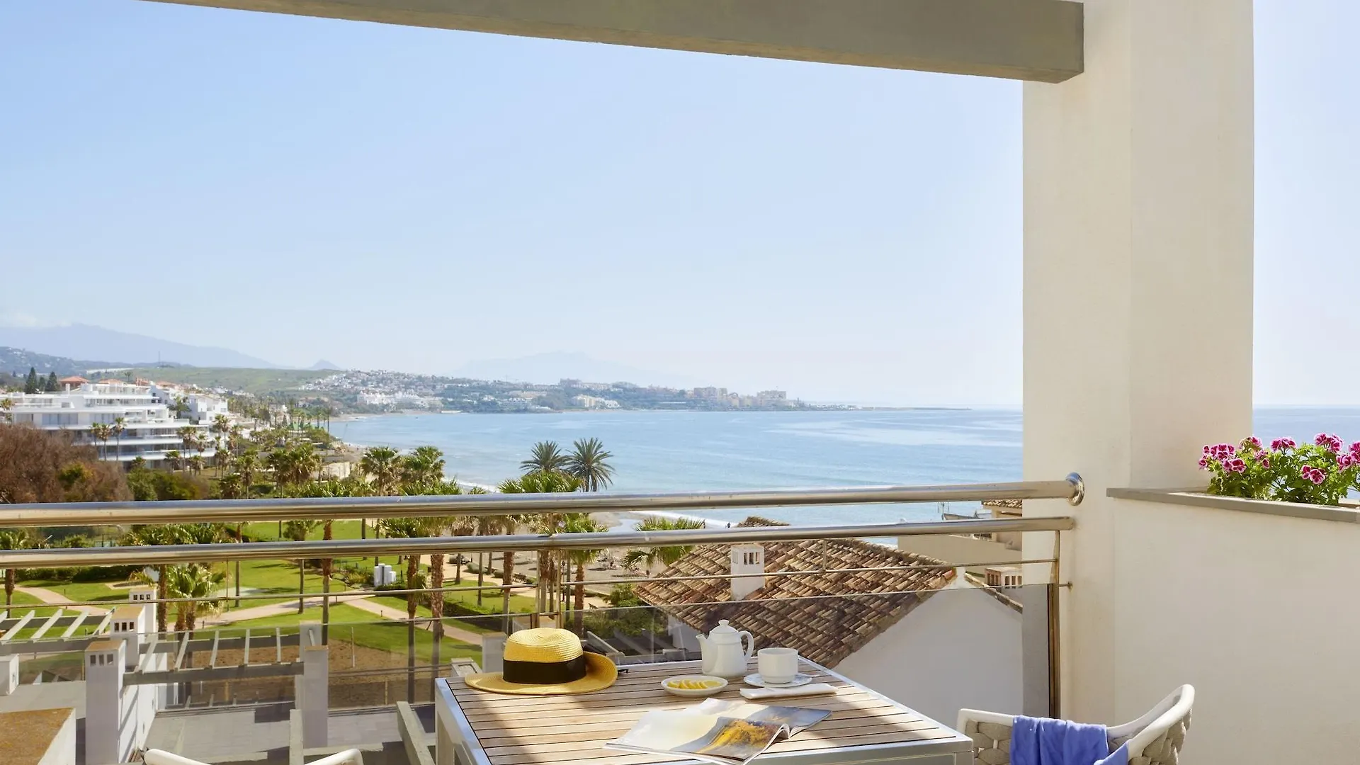 Estepona Hotel & Spa Resort