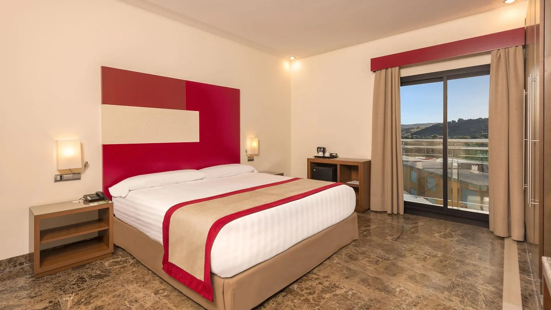 Estepona Hotel & Spa Resort